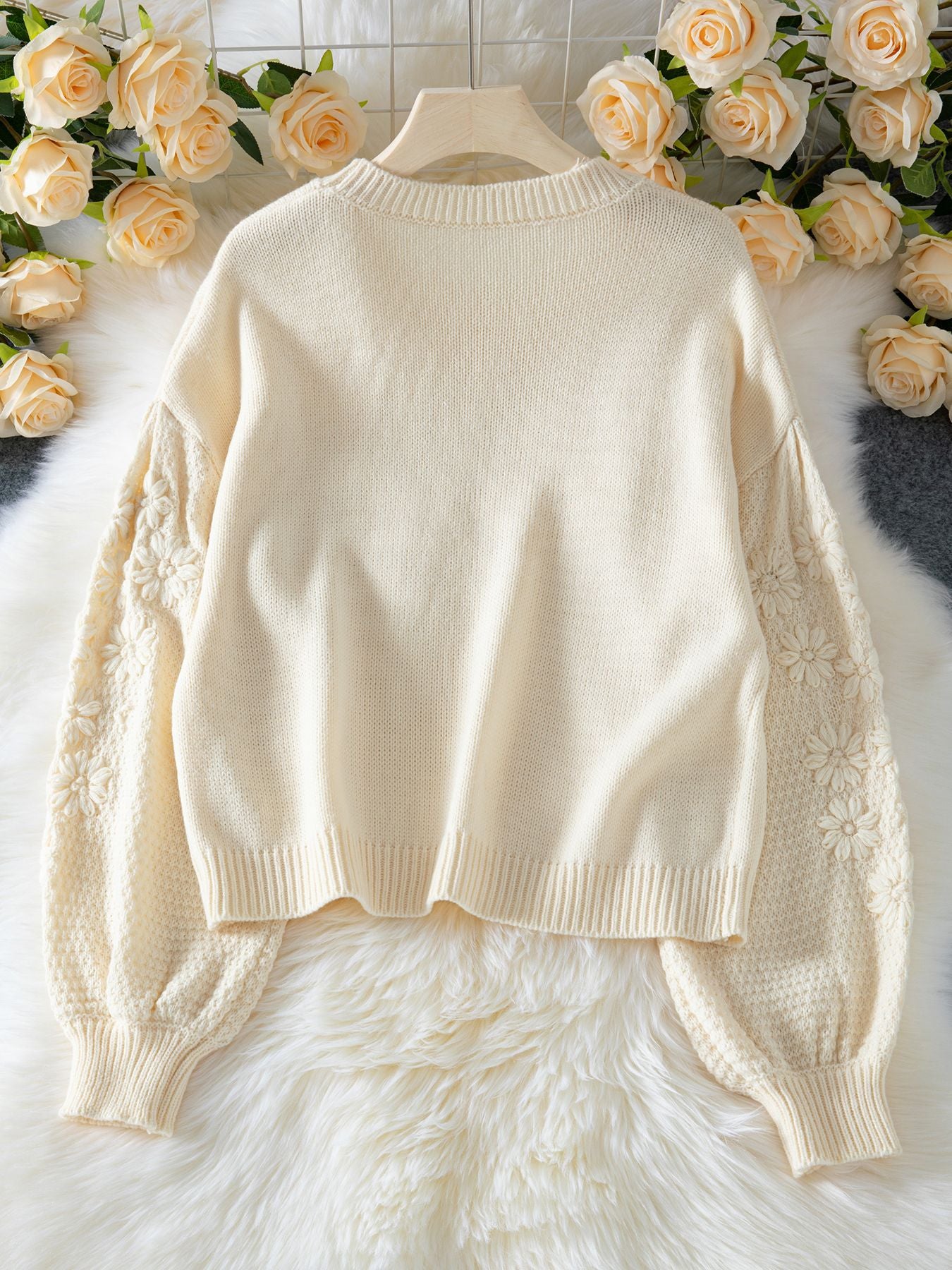 Autumn Winter Fresh Machine Embroidery Three Dimensional Little Daisy Pullover round Neck Loose Knitted Sweater