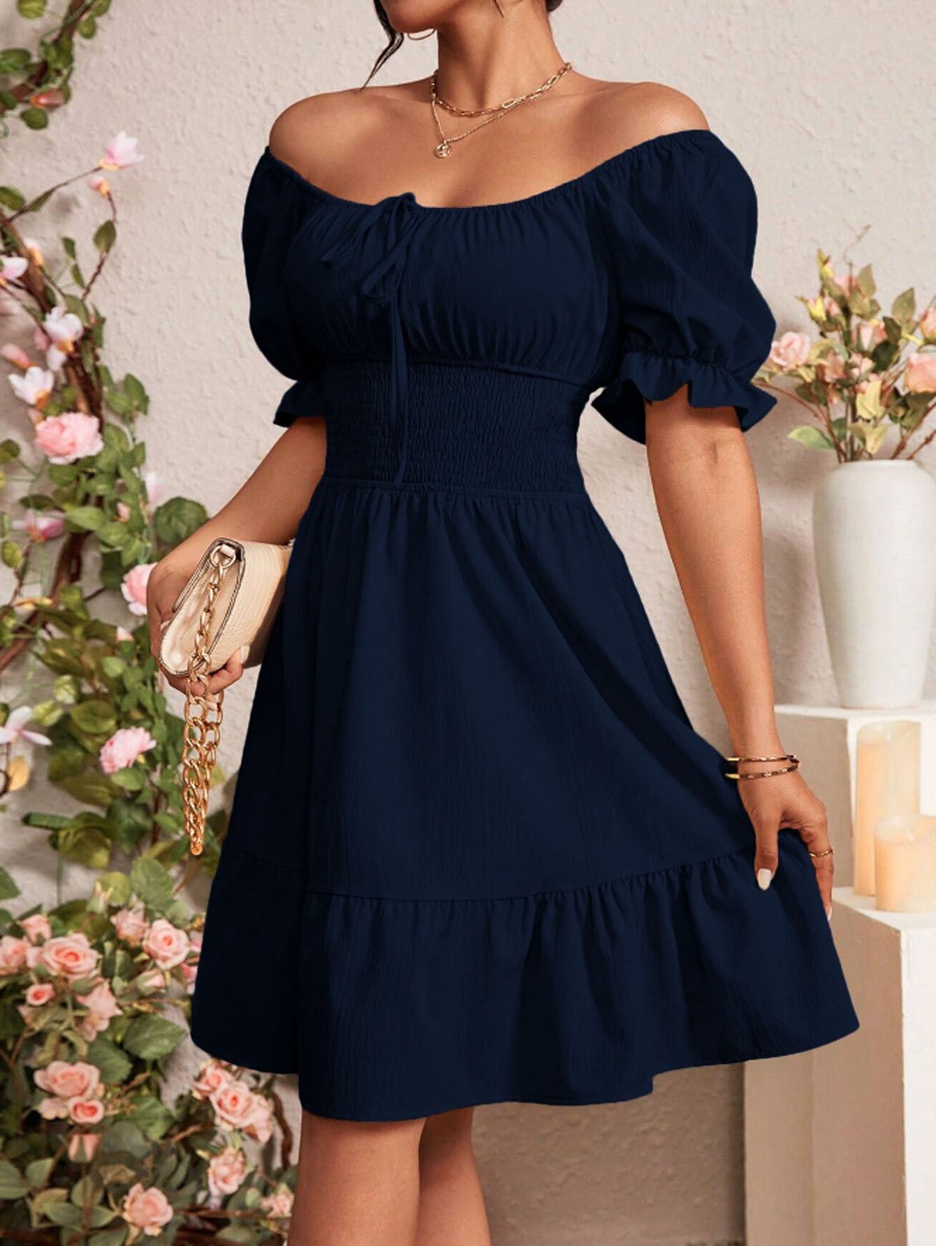 Elegant Gentle Square Collar Backless Solid Color Design Mid Length Dress