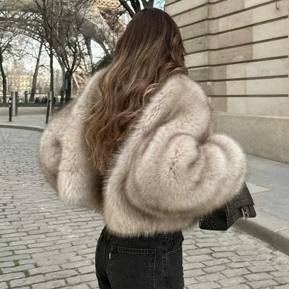 Faux Fur Coat Soft Fur Collar Wide Cuff Matching Sweater Jeans Design Autumn Winter Clothing