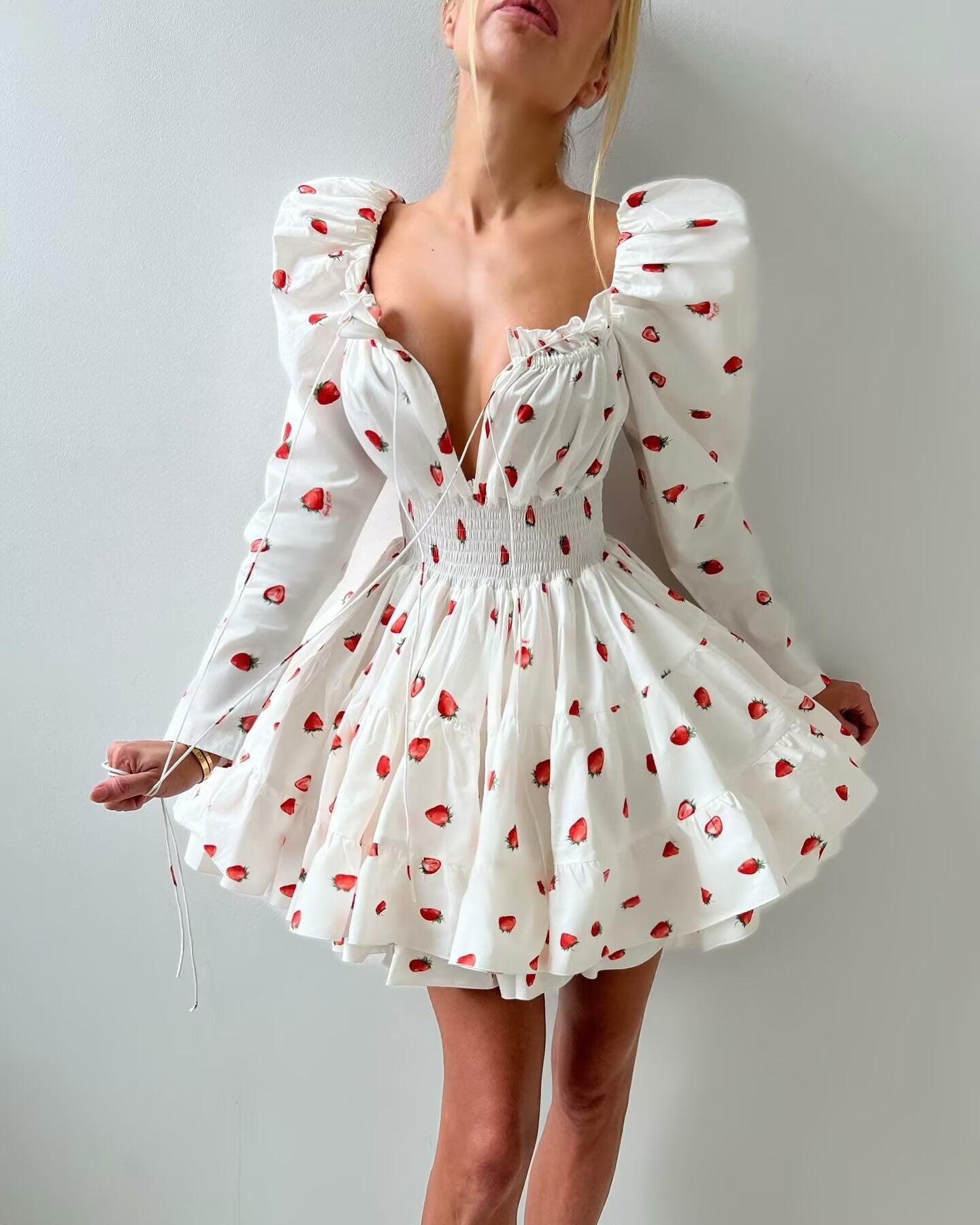 Summer French Sweet Girl Casual Strawberry Printed Square Collar Puff Sleeve Waist Tight Dress