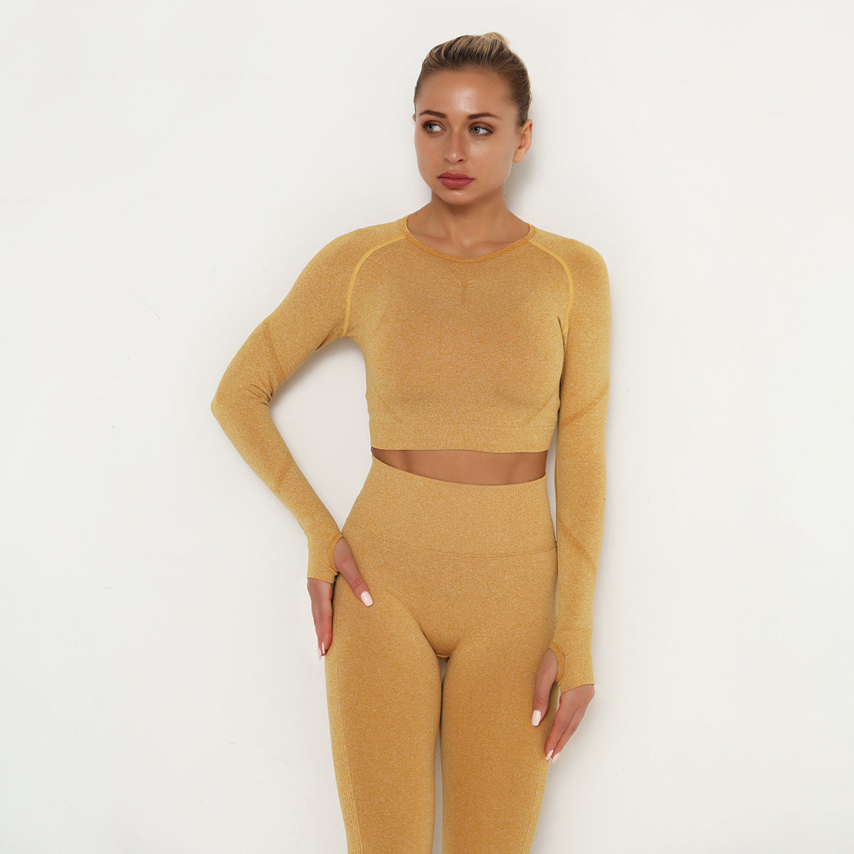 Seamless Yoga Suit Sweat-Absorbent Hip Lifting High Waist Fitness Pants Women Tight Long Sleeve Sports Suit