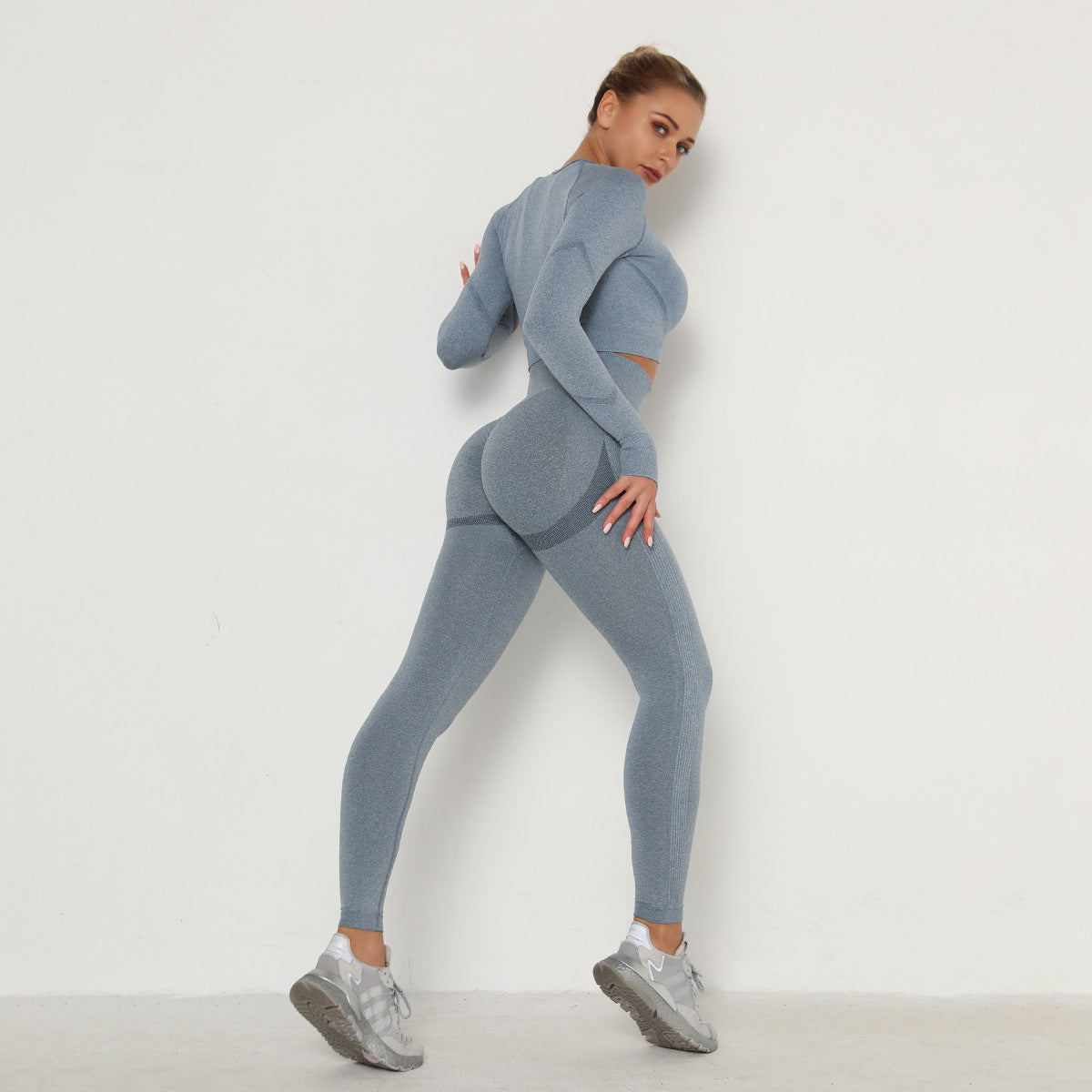 Seamless Yoga Suit Sweat-Absorbent Hip Lifting High Waist Fitness Pants Women Tight Long Sleeve Sports Suit