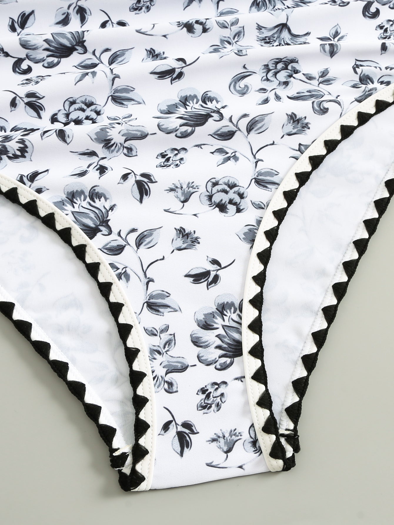 One Piece Printed Bikini Swimsuit Women Beach Vacation Swimsuit