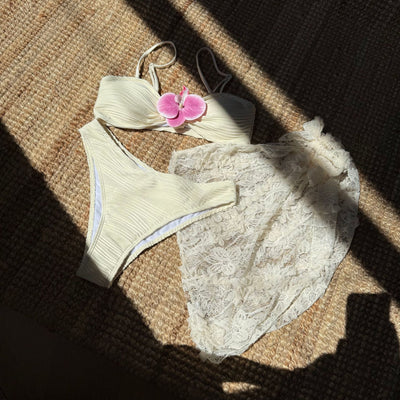 Creamy-white Bikini Three-Piece Suit