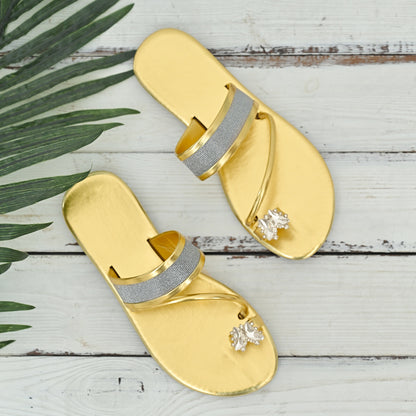 Rhinestones Strap Toe Covering Flat Slippers Women Outer Wear Golden Beach Sandals