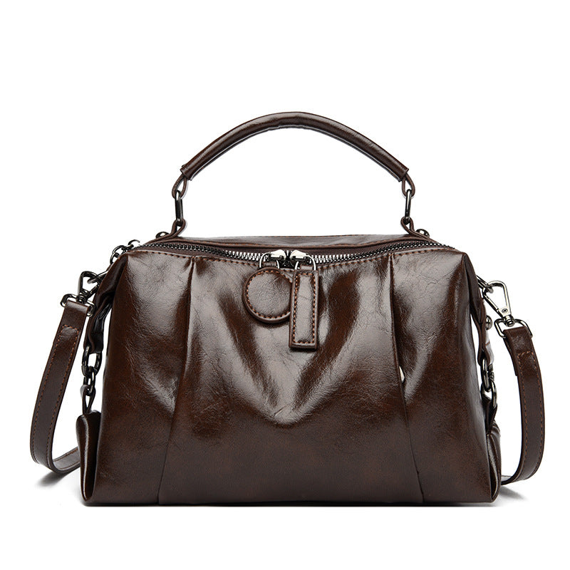 Messenger Bag Korean Simple Soft Leather Pillow Bag Large Capacity Oil Wax Leather Ladies Hand Bag Daily Office Bag