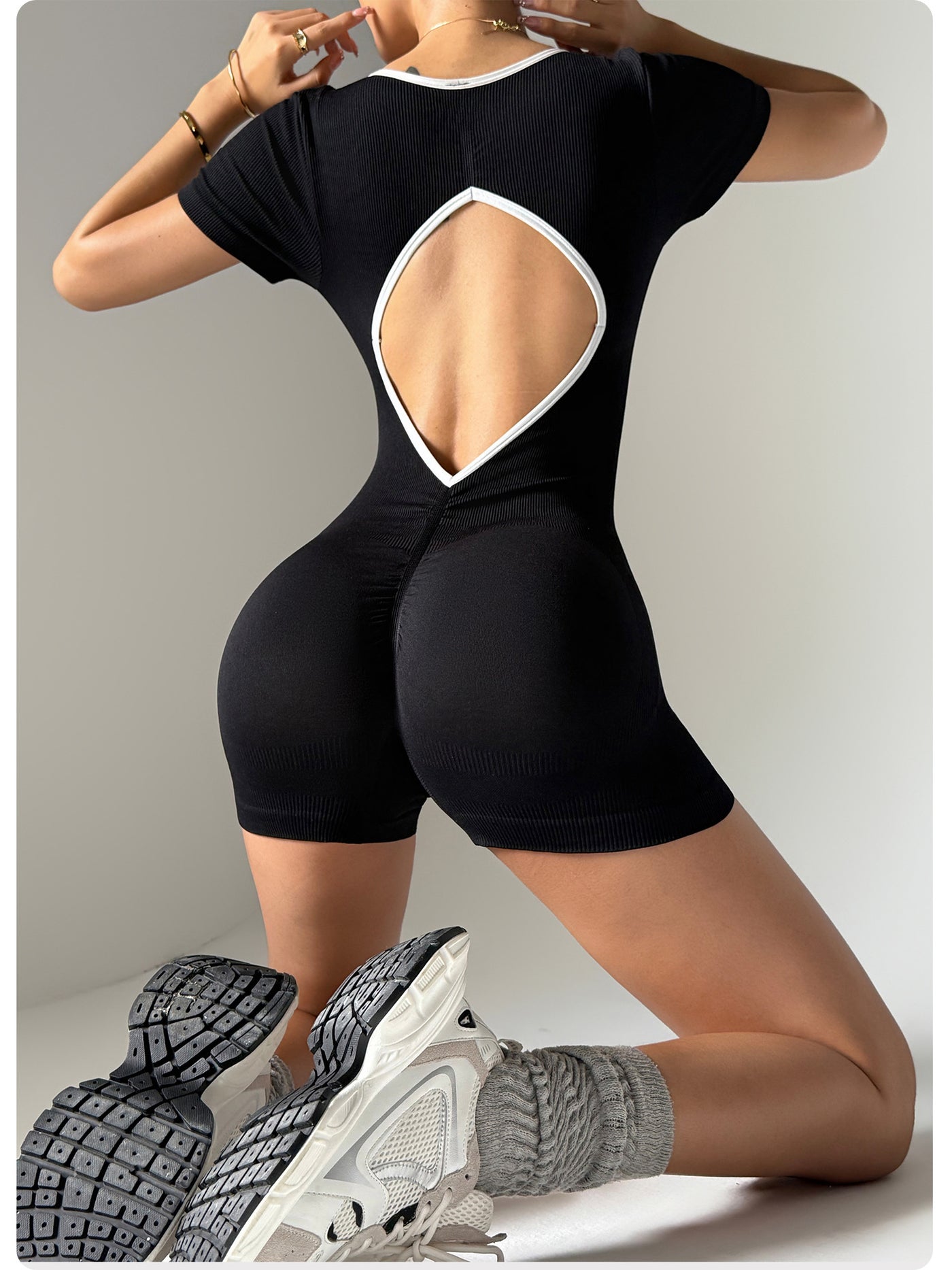 Seamless Yoga Jumpsuit Hip Lifting Backless Corset Outdoor Sports Fitness One Piece