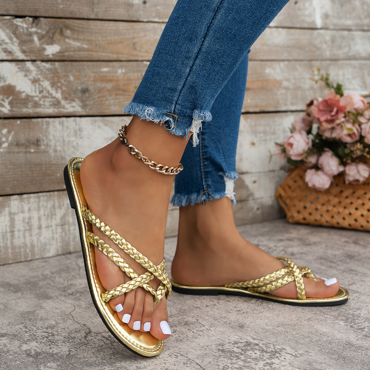 Bottom Flip Flops Women Solid Color Woven Flip Toe Outdoor Beach Sandals