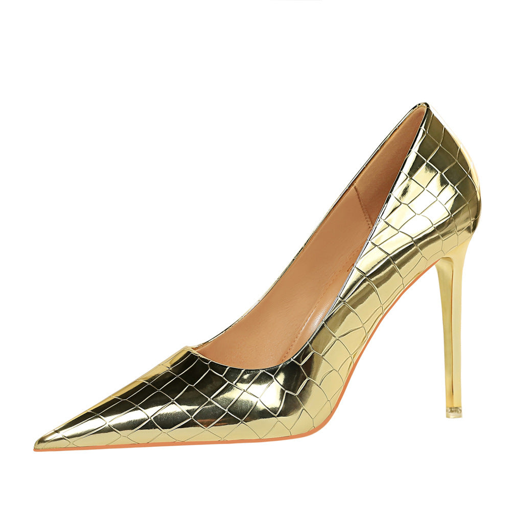 Sexy Slimming Shallow Mouth Pointed Toe Super High Heel Metal Stone Pattern Retro Women Shoes High Heels
