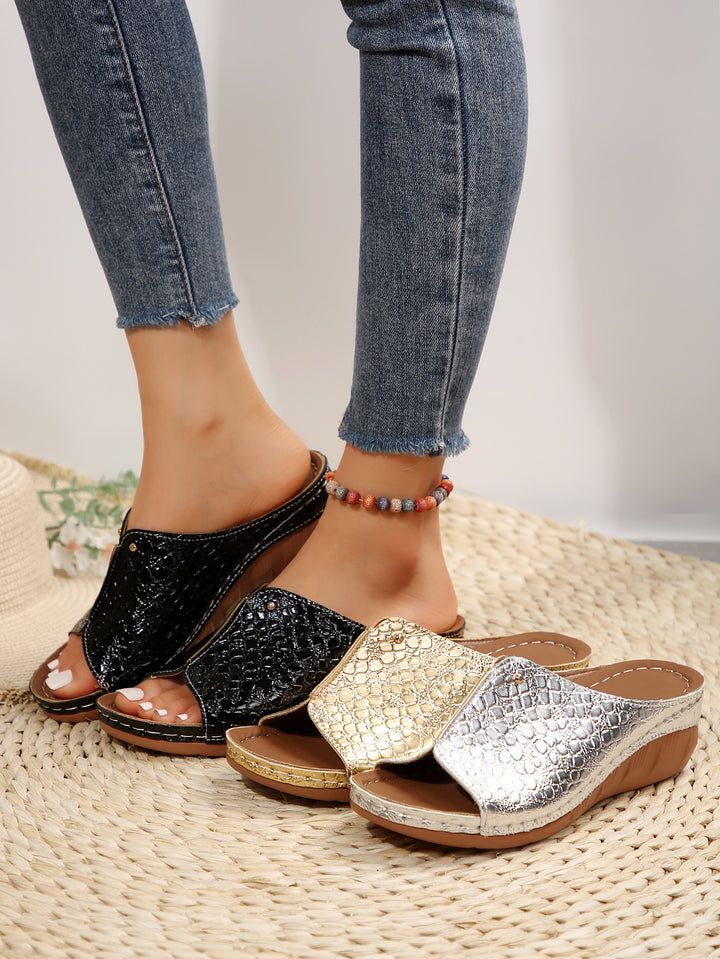Thick Bottom Peep Toe Slippers Women Stone Pattern Wedge Beach Slippers - GLAMWEARS