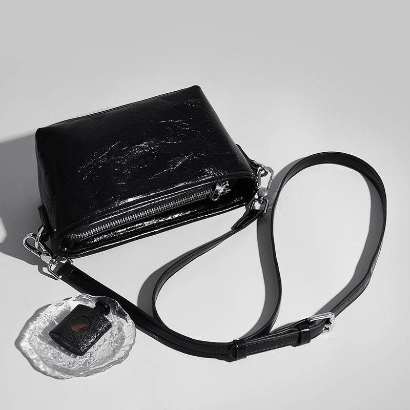 Leather Bag Simple Crack Messenger Bag Special Interest Shoulder Bag Large Capacity Bucket Bag Women - GLAMWEARS