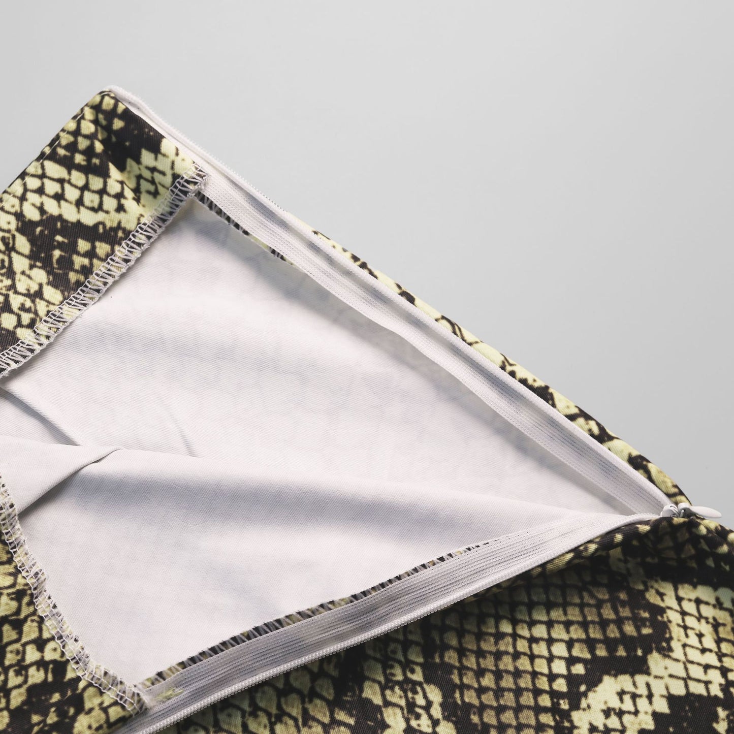 Summer Women Clothing Skirt Popular Snake Pattern Straight Skirt