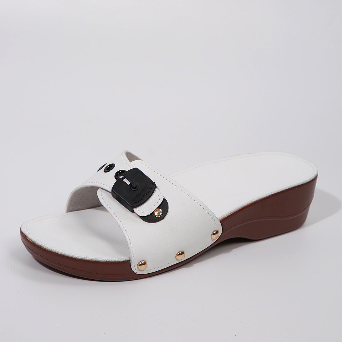 Belt Buckle Platform Slippers Women Outdoor Rivet Lightweight Casual Beach Sandals