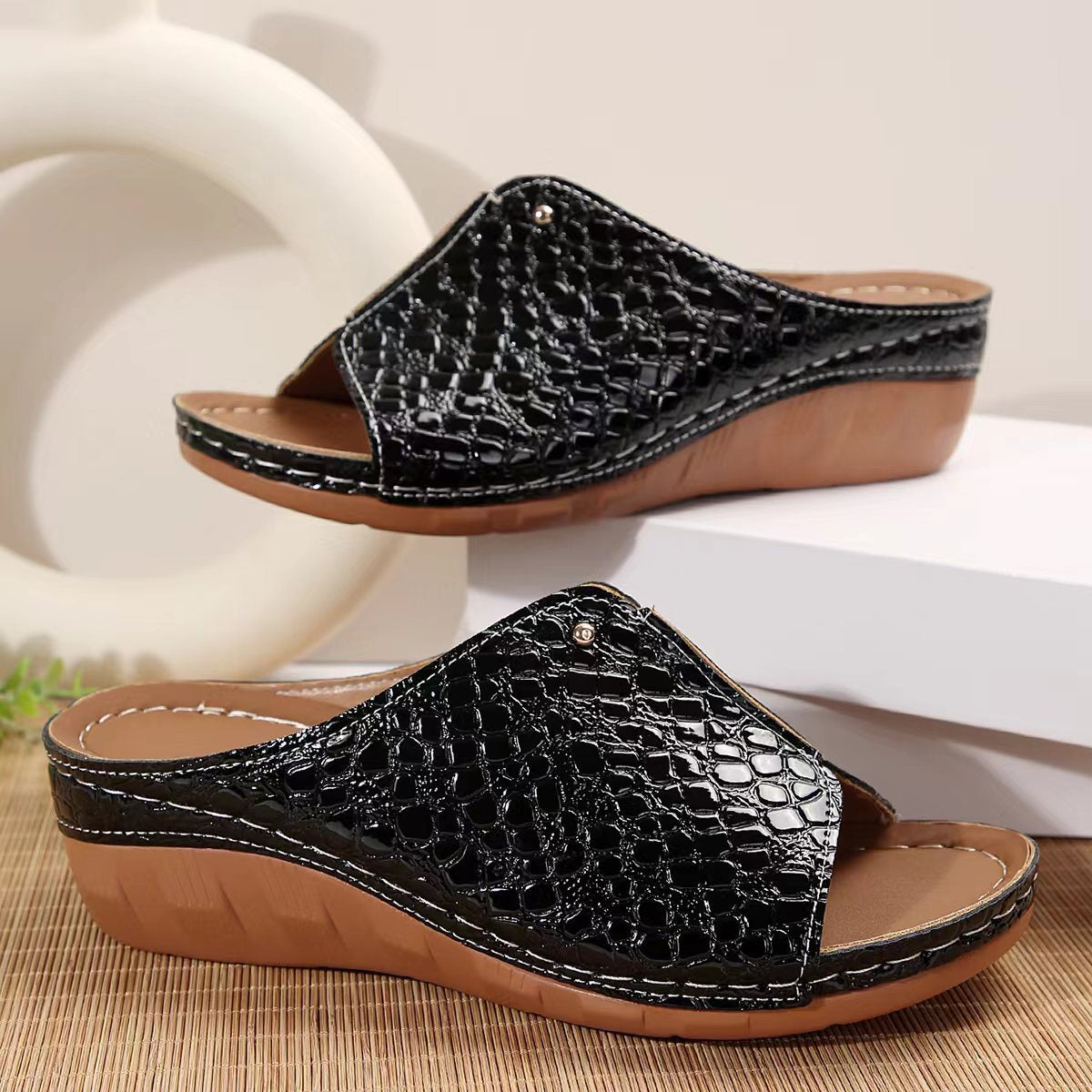 Thick Bottom Peep Toe Slippers Women Stone Pattern Wedge Beach Slippers