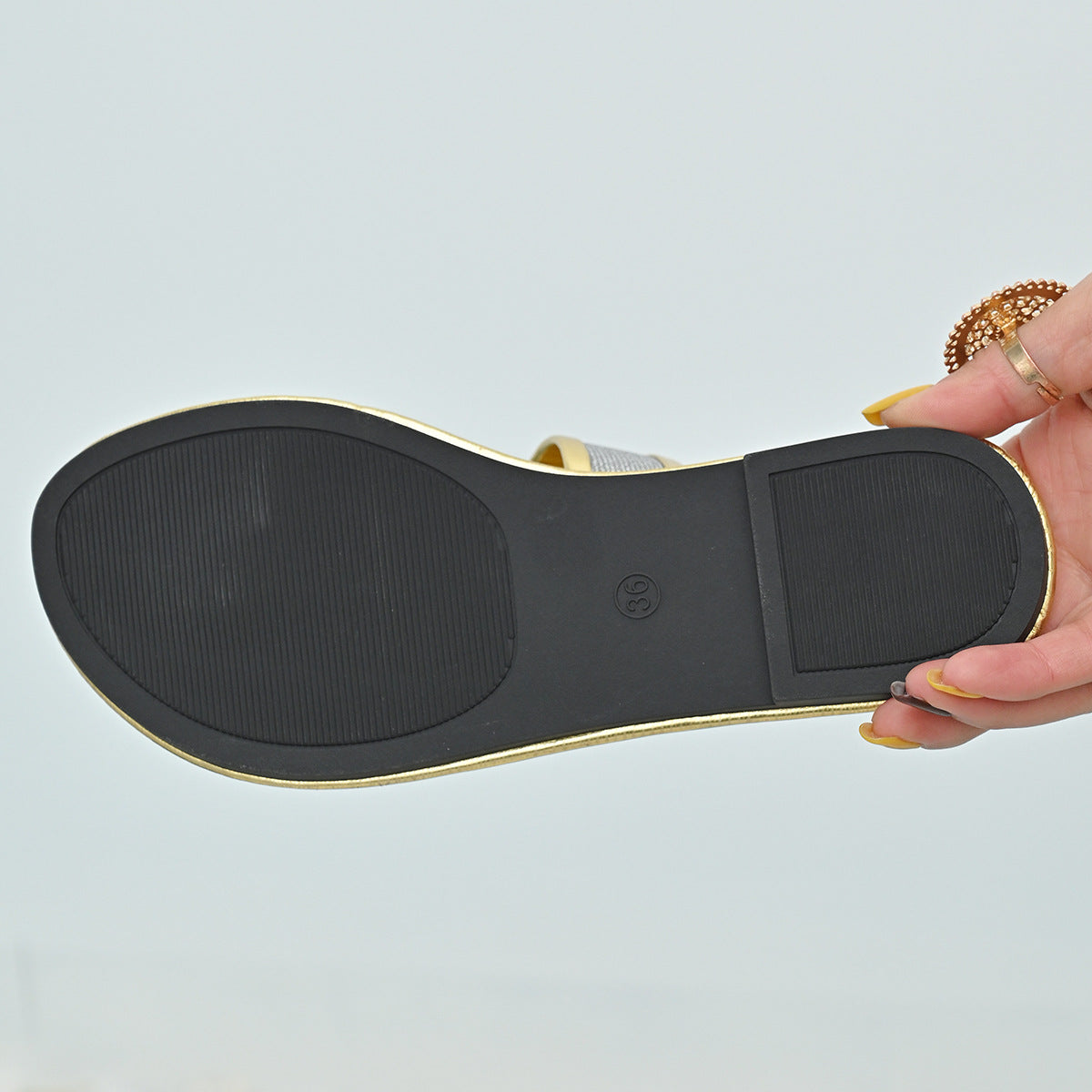 Rhinestones Strap Toe Covering Flat Slippers Women Outer Wear Golden Beach Sandals