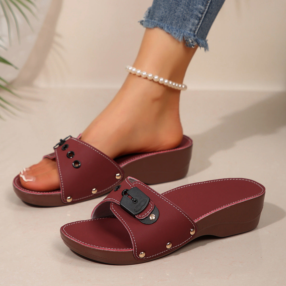 Belt Buckle Platform Slippers Women Outdoor Rivet Lightweight Casual Beach Sandals